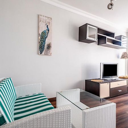Sleek Flat 50 M To Bull Statue In Kadikoy Apartment Istanbul Ngoại thất bức ảnh